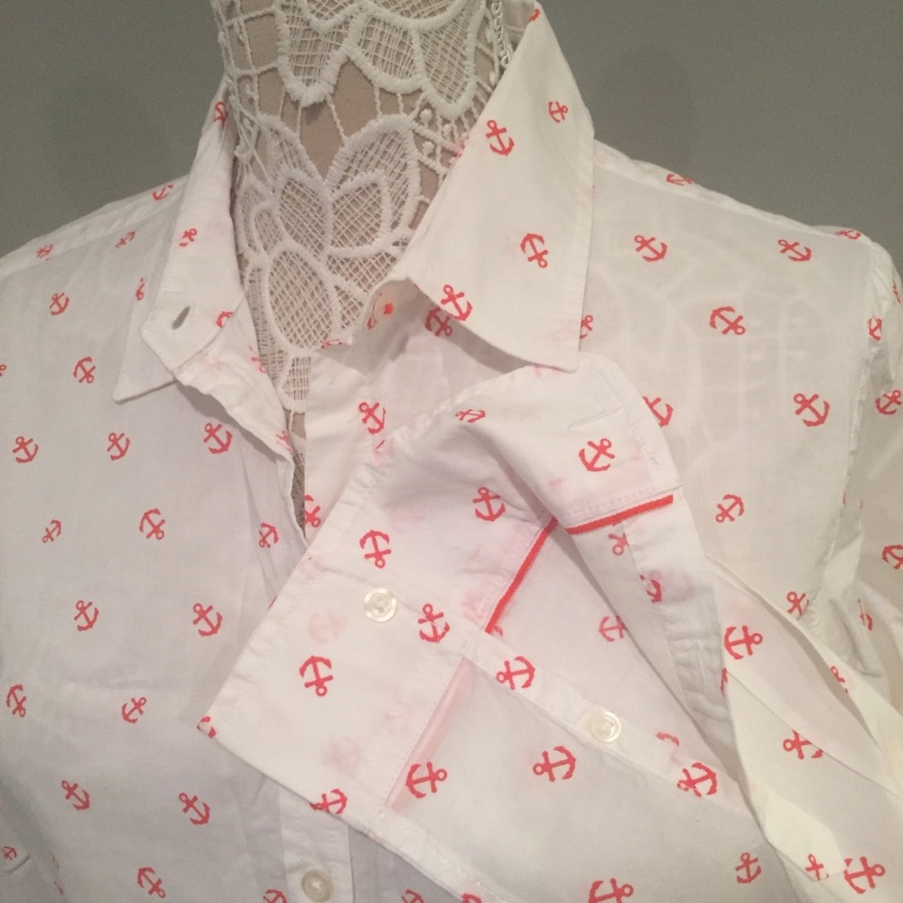 ❗️Sale ❗️Banana Republic Soft Wash Shirt - Picture 6 of 6